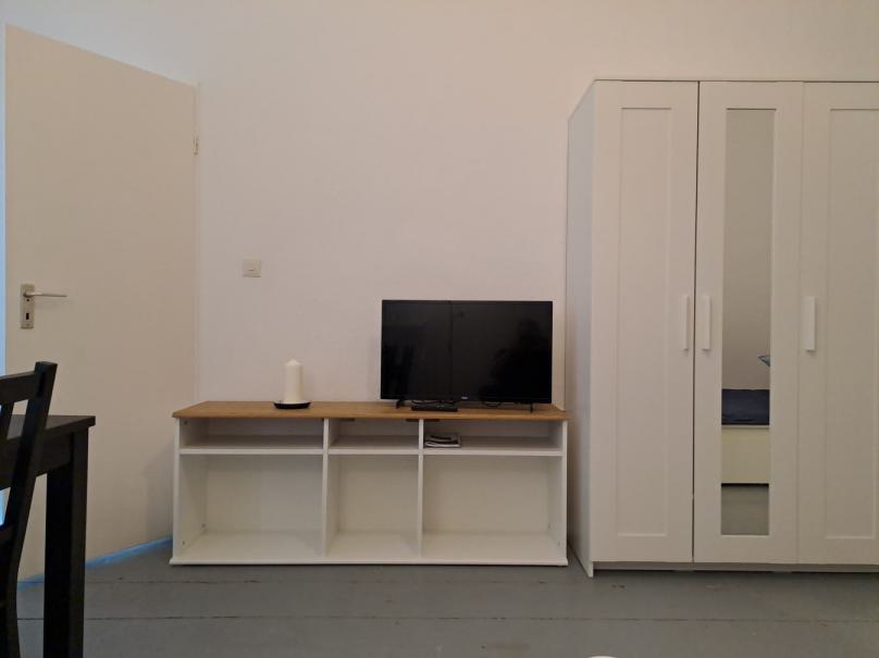 1 room furnished flat in the trendy Bergmannstr.