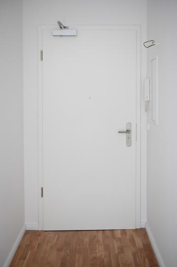 2 rooms office with roof terrace - 47 qm right