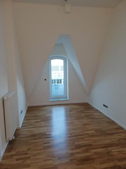 Prestigious commercial property with air conditioning and roof terrace Office/practice rooms 